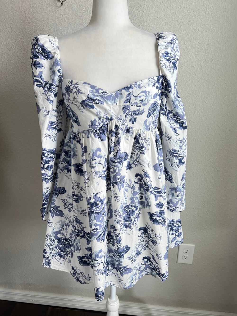 Kourt Floral Smocked Puff Long Sleeve Mini Baby Doll Dress Women's 8 Cottage